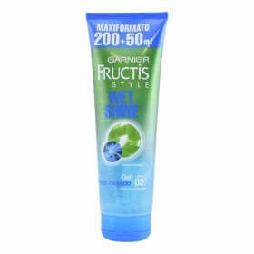 Gel Efecto Mojado Garnier (250 ml) (250 ml) de Garnier, Geles - Ref: S0561740, Precio: 5,13 €, Descuento: %