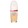 Fluid Makeup Basis Shiseido Revitalessence Skin Glow Nº 250 30 ml von Shiseido, Grundierung - Ref: S05117267, Preis: 44,67 €,...