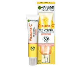 Fluido Idratante Garnier Vitamin C - Glow Antimacchia 40 ml di Garnier, Trattamenti anti acne e anti macchie - Rif: S05120796...