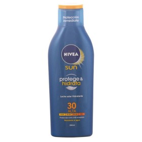 Crema Solare Protege & Hidrata Nivea SPF 30 (200 ml) 30 (200 ml) di Nivea, Filtri solari - Rif: S0542409, Prezzo: 12,40 €, Sc...