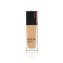 Base de Maquilhagem Fluida Synchro Skin Shiseido 30 ml de Shiseido, Bases - Ref: S0581672, Preço: 38,66 €, Desconto: %