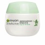 Crema Facial Hidratante Garnier Skinactive Té Verde (50 ml) de Garnier, Hidratantes - Ref: S0590248, Precio: 8,06 €, Descuent...