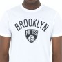 Camisola de Manga Curta Homem New Era NOS NBA BRONET 60416753 Branco de New Era, Camisolas desportivas - Ref: S2030490, Preço...