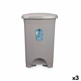 Papelera con Pedal Gris Plástico 50 L (3 Unidades) de BigBuy Home, Papeleras - Ref: S3632361, Precio: 42,98 €, Descuento: %