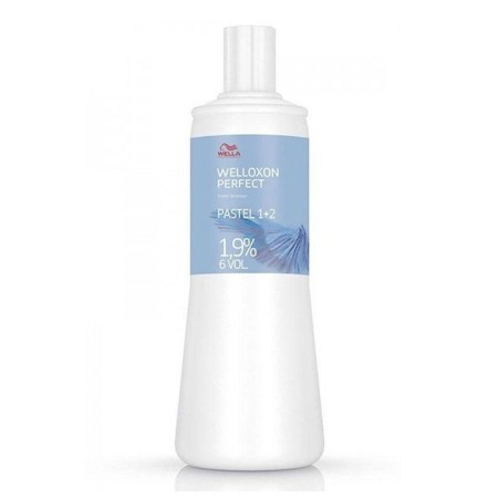 Ossidante Capelli Welloxon Wella Welloxon Pastel 1.9% 6 Vol 1 L (1 L) di Wella, Rimozione colore - Rif: S4246578, Prezzo: 11,...