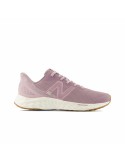 Sapatilhas de Desporto Infantis New Balance Fresh Foam Arishi v4 Cor de Rosa | Tienda24 Tienda24.eu