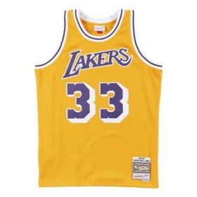 Camiseta de baloncesto Mitchell & Ness Los Angeles Lakers 1984-85 Nº33 Kareem Abdul-Jabbar Amarillo de Mitchell & Ness, Hombr...