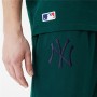 Adult Trousers New Era League Essentials New York Dark green Men by New Era, Men - Ref: S64121719, Price: 52,83 €, Discount: %