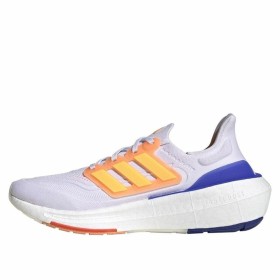 Chaussures de Running pour Adultes Adidas Ultra Boost Light Blanc de Adidas, Homme - Réf : S64127184, Prix : 141,07 €, Remise...