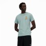 Maglia a Maniche Corte Uomo New Balance Sport Essentials Barrel Azzurro Chiaro di New Balance, Uomo - Rif: S64141570, Prezzo:...