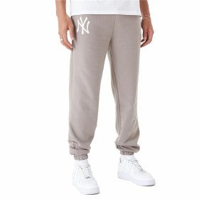 Long Sports Trousers New Era League Essential New York Yankees Brown Men by New Era, Men - Ref: S64141952, Price: 49,21 €, Di...