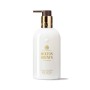 Lotion corporelle Molton Brown Jasmine & Sun Rose 300 ml de Molton Brown, Hydratants - Réf : M0121331, Prix : 38,83 €, Remise...