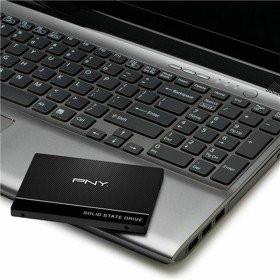 Disco Duro Kingston SFYRD/2000G 2 TB SSD | Tienda24 Tienda24.eu