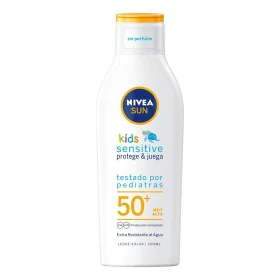 Crema Solare Nivea NIVEA SUN Spf 50 200 ml di Nivea, Filtri solari - Rif: S05126377, Prezzo: 16,17 €, Sconto: %