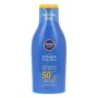 Leche Solar Sun Protege & Hidrata Nivea 50 (100 ml) de Nivea, Limpiadores - Ref: S0583968, Precio: 8,65 €, Descuento: %