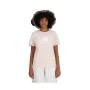 Camisola de Manga Curta Mulher New Balance ESSENJERSEY LOGO WT41502 OUK Cor de Rosa de New Balance, Mulher - Ref: S2030022, P...