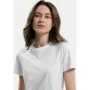 Camisola de Manga Curta Mulher Champion Crewneck Branco de Champion, Mulher - Ref: S64108993, Preço: 17,90 €, Desconto: %