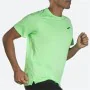 Maglia a Maniche Corte Uomo Brooks Atmosphere 2.0 Verde limone di Brooks, Uomo - Rif: S64114739, Prezzo: 41,02 €, Sconto: %