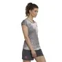 Camisola de Manga Curta Mulher Adidas Cinzento escuro de Adidas, Mulher - Ref: S6486795, Preço: 28,99 €, Desconto: %