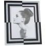 Cadre photo Alexandra House Living Blanc Noir Verre 23 x 1 x 28 cm de Alexandra House Living, Cadres muraux et de table - Réf...