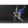 Decorative Figure Bandai FREEDOM GUNDAM by Bandai, Collectables - Ref: S9108430, Price: 40,16 €, Discount: %