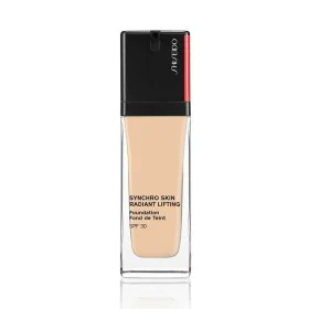 Base de Maquilhagem Fluida Shiseido Synchro Skin Radiant Lifting Nº 220 Linen 30 ml de Shiseido, Bases - Ref: M0106736, Preço...