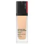 Liquid Make Up Base Shiseido Synchro Skin Self Refreshing Nº 220 Linen 30 ml by Shiseido, Foundations - Ref: M0106927, Price:...