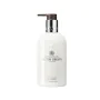 Lotion corporelle Molton Brown Delicious Rhubarb & Rose 300 ml de Molton Brown, Hydratants - Réf : M0121340, Prix : 36,34 €, ...