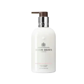 Body Lotion Molton Brown Delicious Rhubarb & Rose 300 ml by Molton Brown, Moisturisers - Ref: M0121340, Price: 36,34 €, Disco...