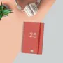 Agenda Finocam YEAR Rouge 11,7 x 18,1 cm 2025 de Finocam, Agendas civils & carnets de RDV - Réf : S8437400, Prix : 8,31 €, Re...